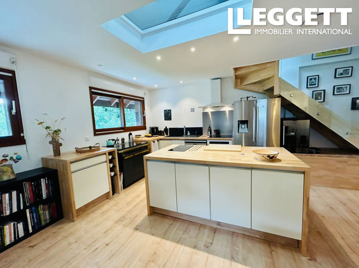 Image No.3-4 Bed Apartment for sale