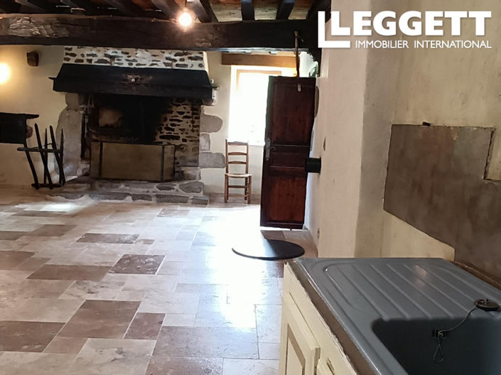 Image No.2-4 Bed House for sale