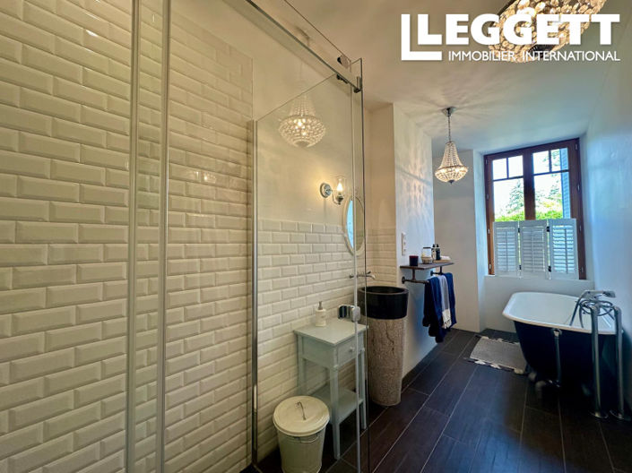 Image No.6-5 Bed House for sale