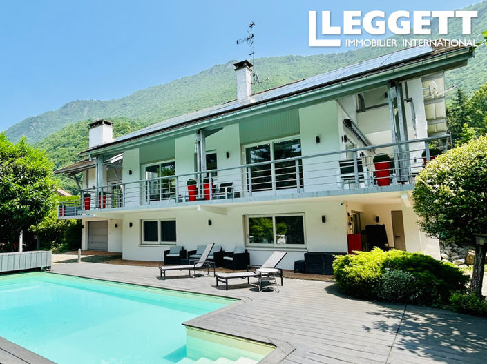 Image No.1-6 Bed House for sale