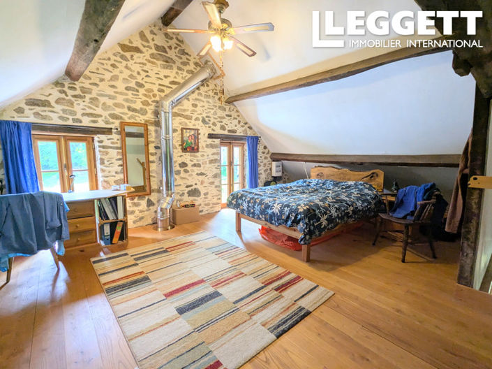 Image No.8-4 Bed House for sale