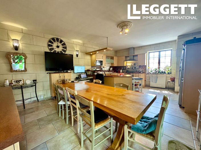 Image No.9-5 Bed House for sale