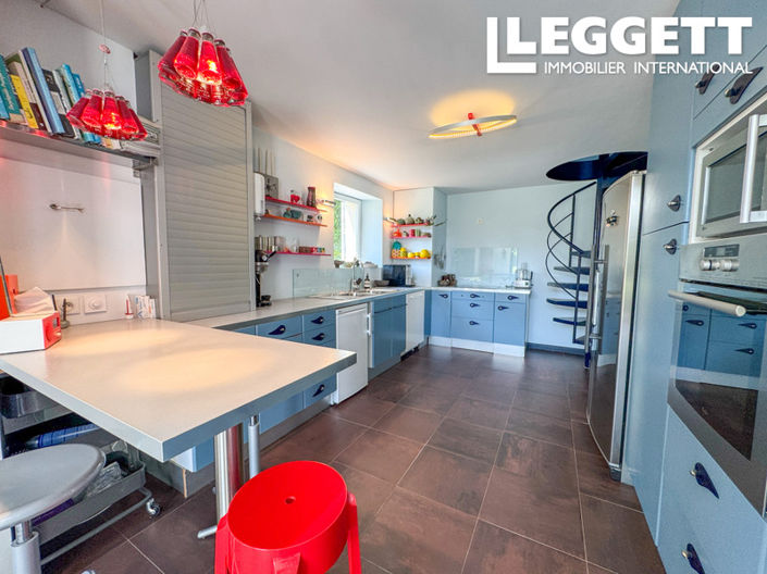 Image No.7-3 Bed House for sale