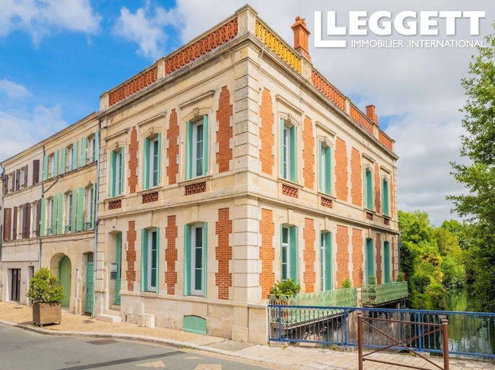 Image No.1-Maison de 9 chambres à vendre à Pons