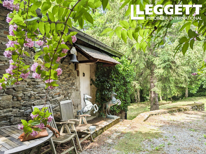 Image No.4-12 Bed Chateaux for sale