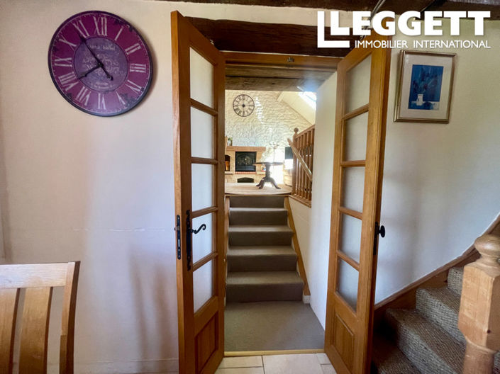 Image No.4-2 Bed House for sale