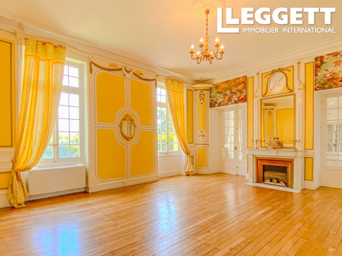 Image No.5-12 Bed Chateaux for sale