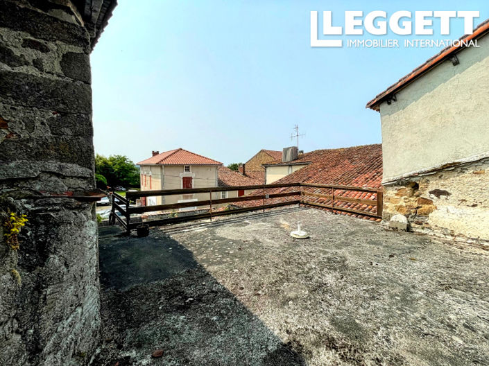 Image No.10-2 Bed House for sale