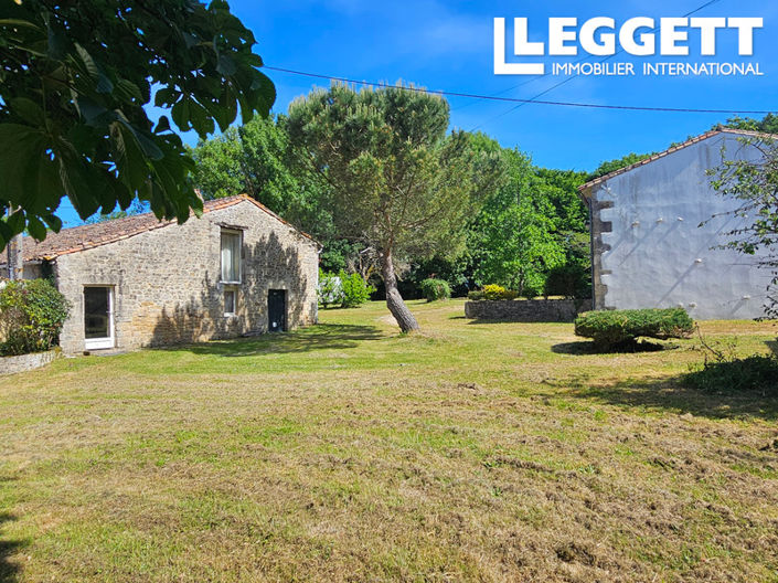 Image No.1-6 Bed House for sale