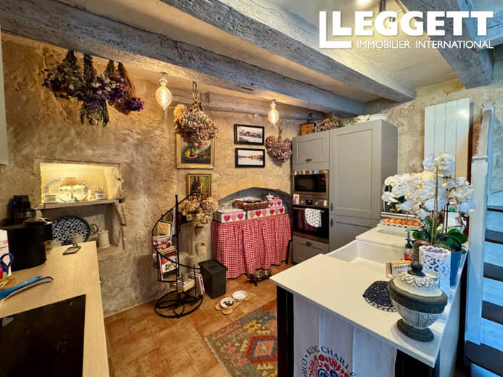 Image No.4-2 Bed House for sale