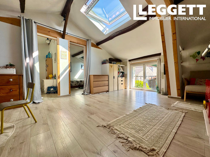 Image No.7-4 Bed House for sale