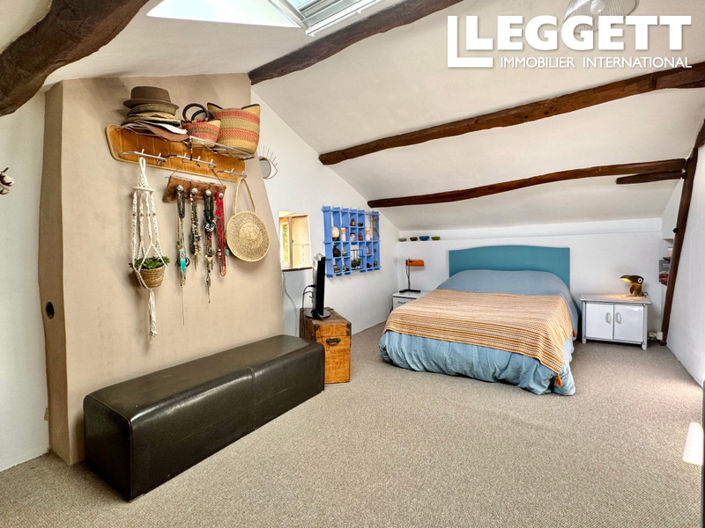 Image No.6-4 Bed House for sale