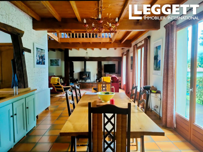 Image No.3-5 Bed House for sale