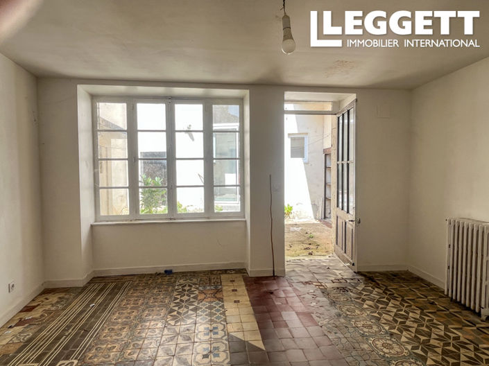 Image No.9-4 Bed House for sale