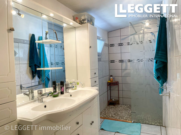 Image No.9-4 Bed House for sale