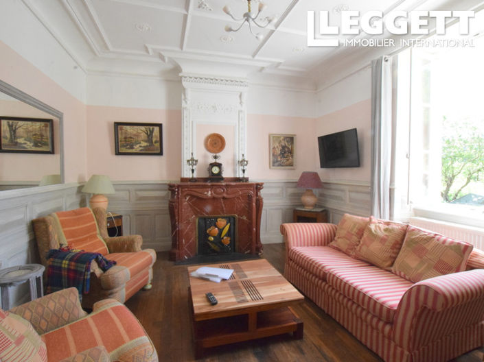 Image No.5-9 Bed House for sale