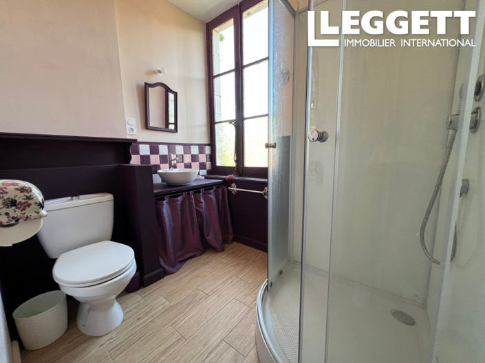 Image No.8-9 Bed House for sale