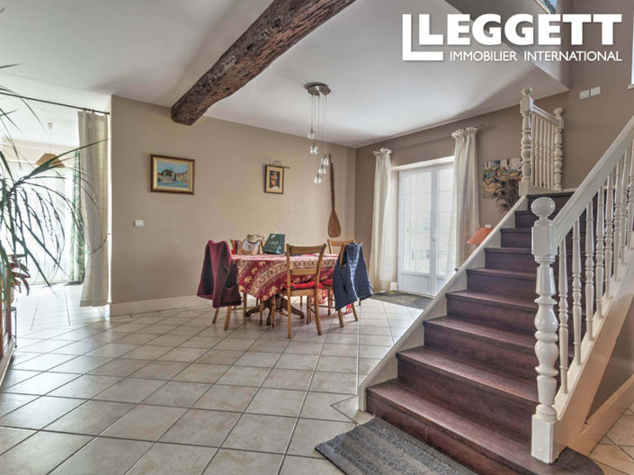 Image No.7-5 Bed House for sale