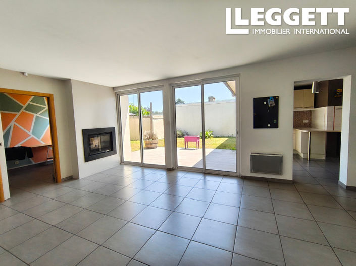Image No.1-3 Bed House for sale
