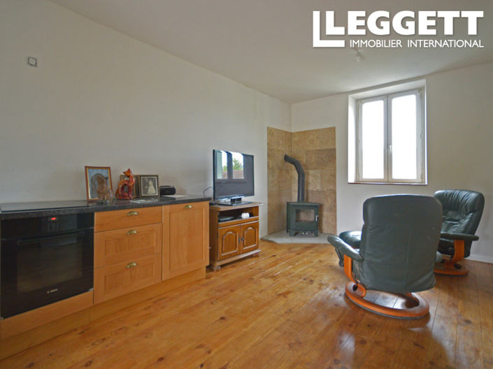 Image No.6-3 Bed House for sale