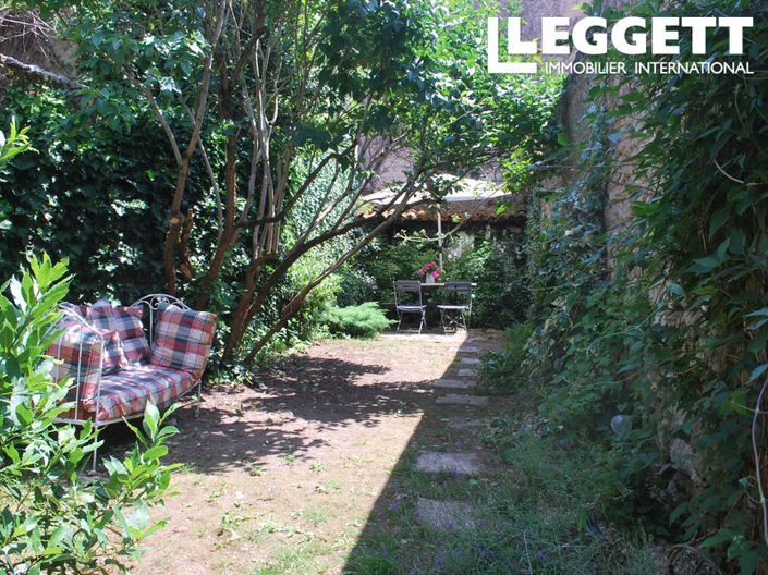 Image No.2-4 Bed House for sale