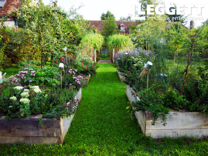 Image No.10-4 Bed House for sale