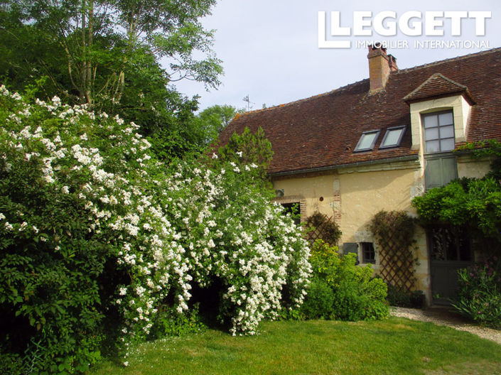 Image No.2-4 Bed House for sale