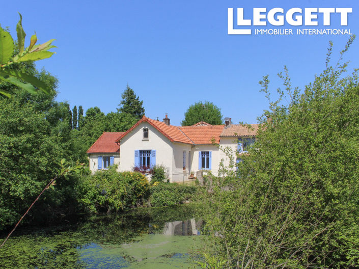 Image No.1-4 Bed House for sale