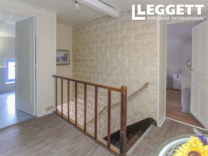 Image No.8-4 Bed House for sale