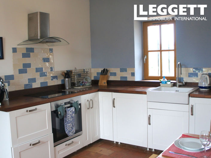 Image No.10-4 Bed House for sale