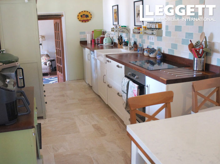 Image No.7-4 Bed House for sale