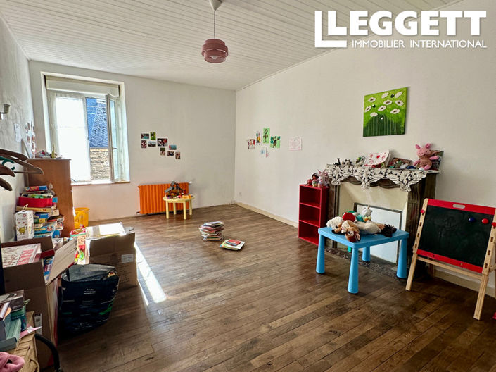 Image No.9-3 Bed House for sale