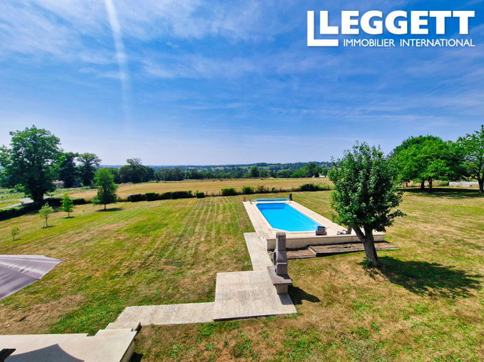 Image No.1-4 Bed House for sale