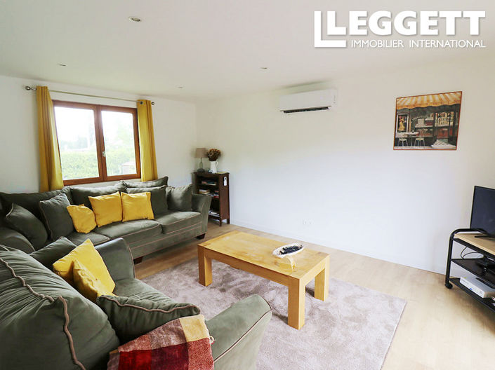 Image No.7-2 Bed House for sale