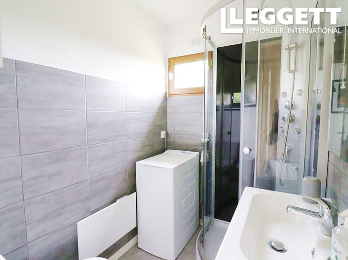 Image No.8-2 Bed House for sale