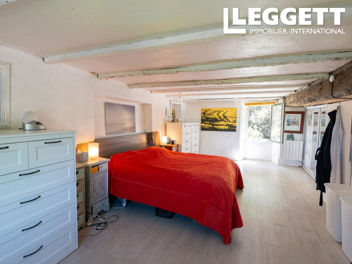 Image No.6-4 Bed House for sale