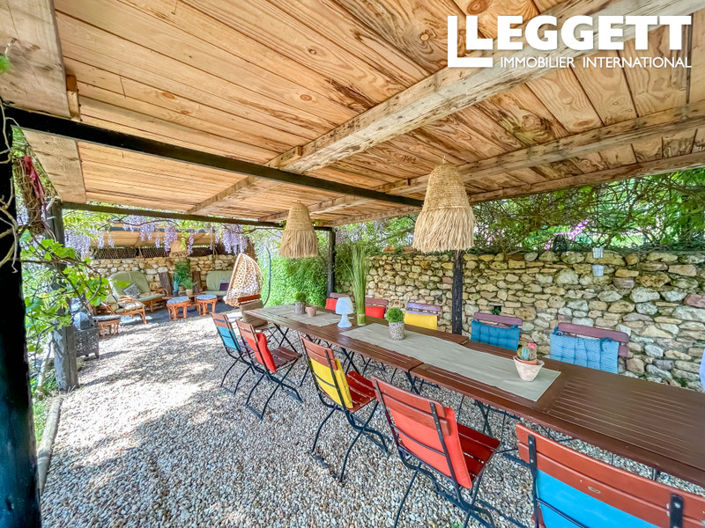 Image No.8-6 Bed House for sale