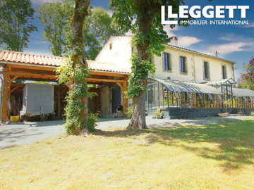 1 - Vouvant, House