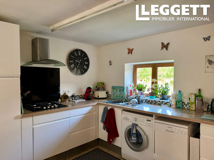 Image No.2-4 Bed House for sale