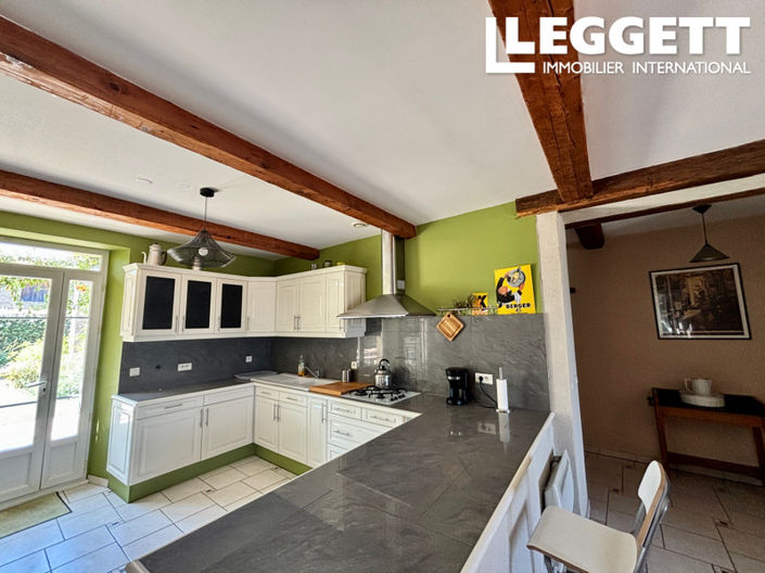 Image No.5-9 Bed House for sale