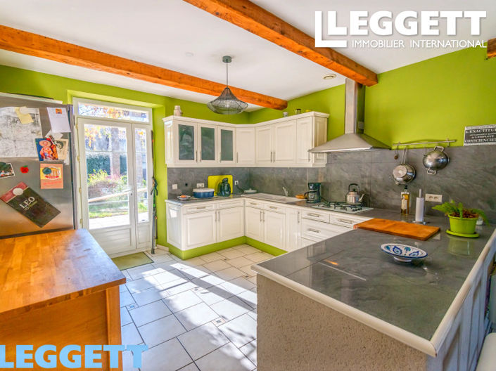 Image No.5-9 Bed House for sale