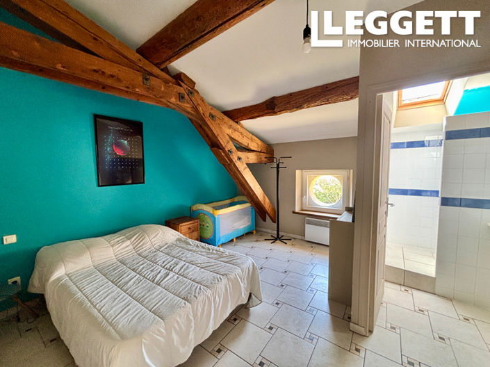 Image No.9-9 Bed House for sale