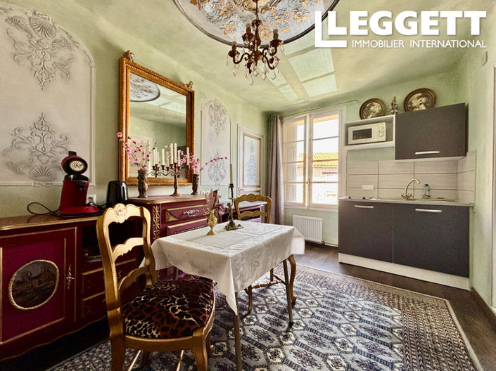Image No.1-4 Bed House for sale
