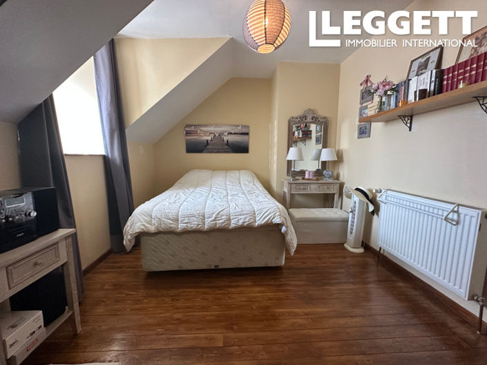 Image No.10-5 Bed House for sale