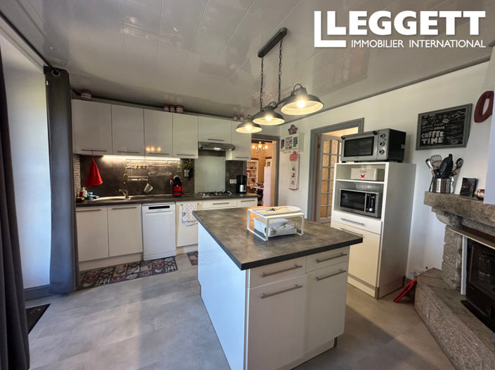 Image No.5-5 Bed House for sale