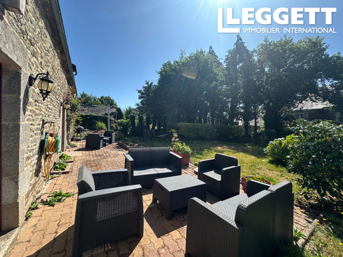 Image No.6-5 Bed House for sale