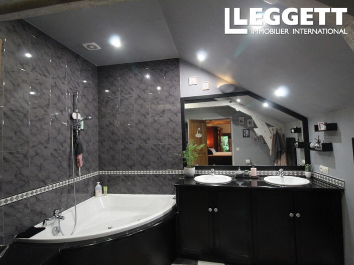 Image No.8-Maison de 8 chambres à vendre à Saint-Rémy-sur-Creuse