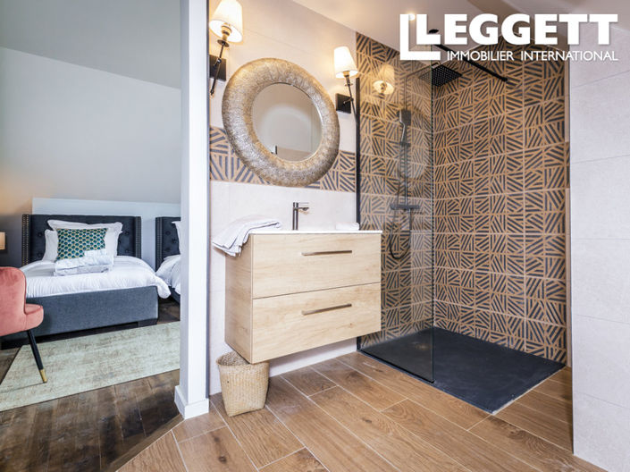 Image No.9-3 Bed House for sale