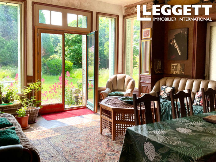 Image No.6-9 Bed House for sale