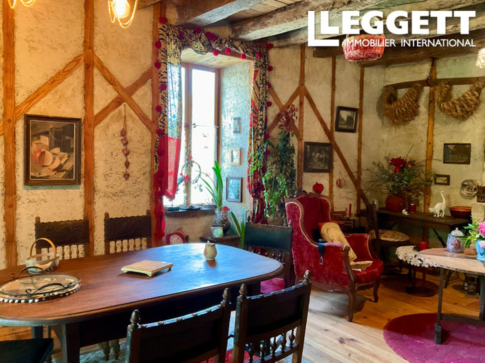 Image No.7-9 Bed House for sale